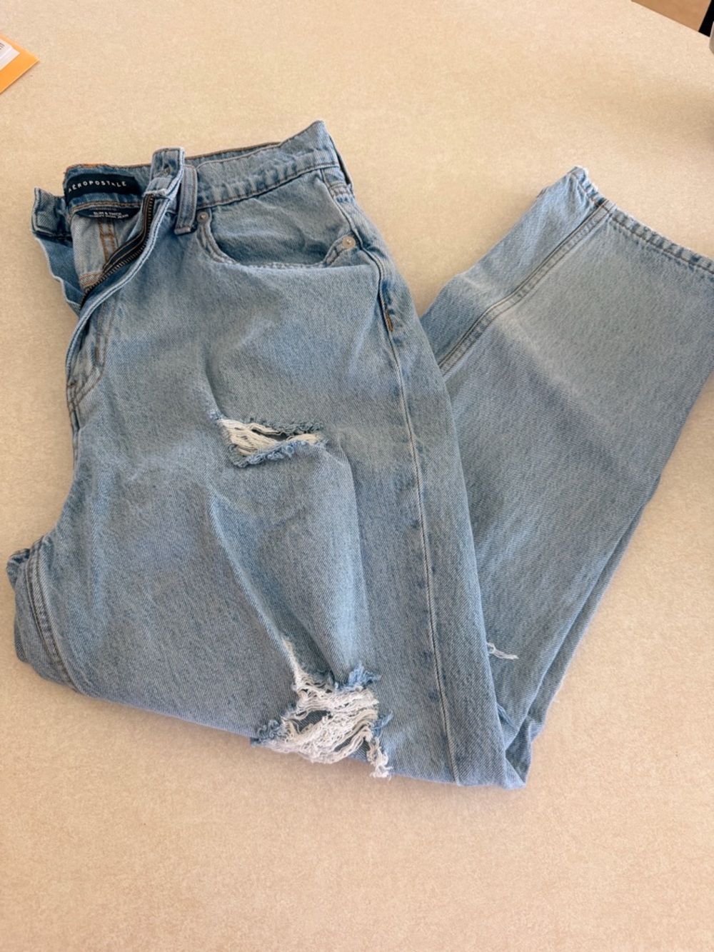 Aeropostale Light Blue Denim Curvy Mom Jeans - Slim & Thick Fit